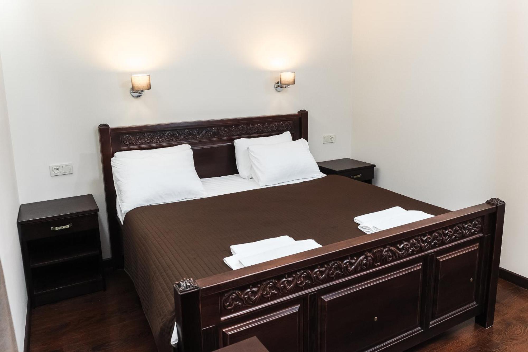 Dvin Hotel Pawłodar Zewnętrze zdjęcie