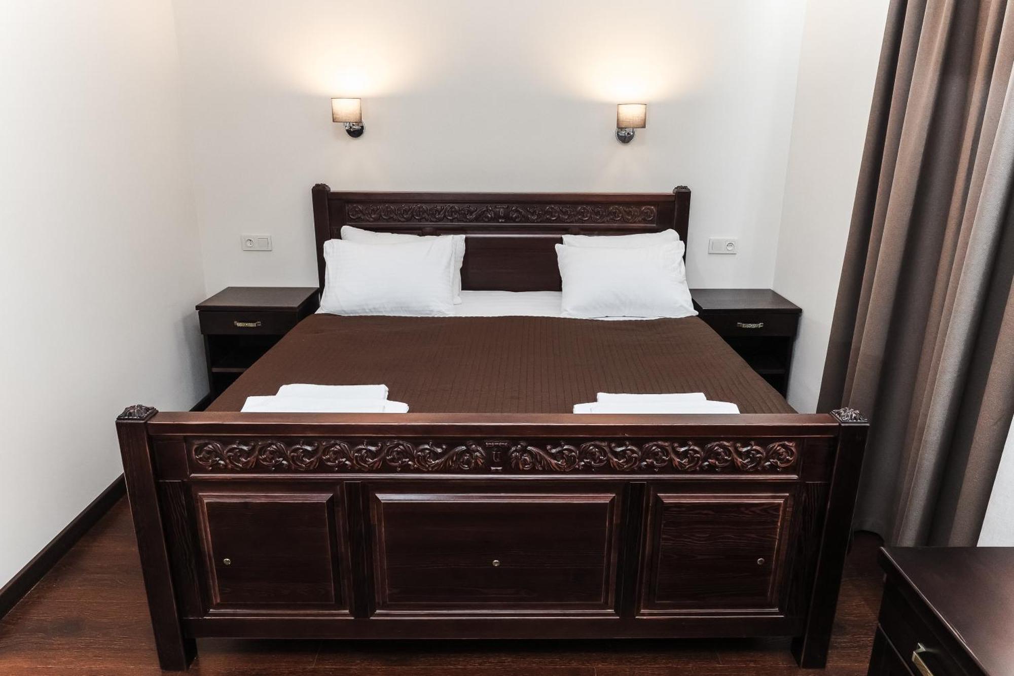 Dvin Hotel Pawłodar Zewnętrze zdjęcie
