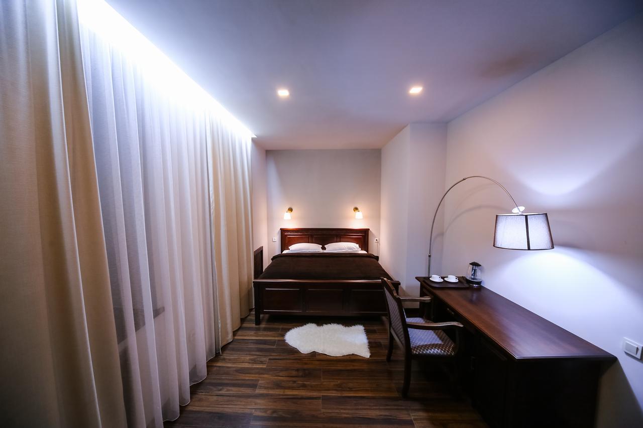 Dvin Hotel Pawłodar Zewnętrze zdjęcie