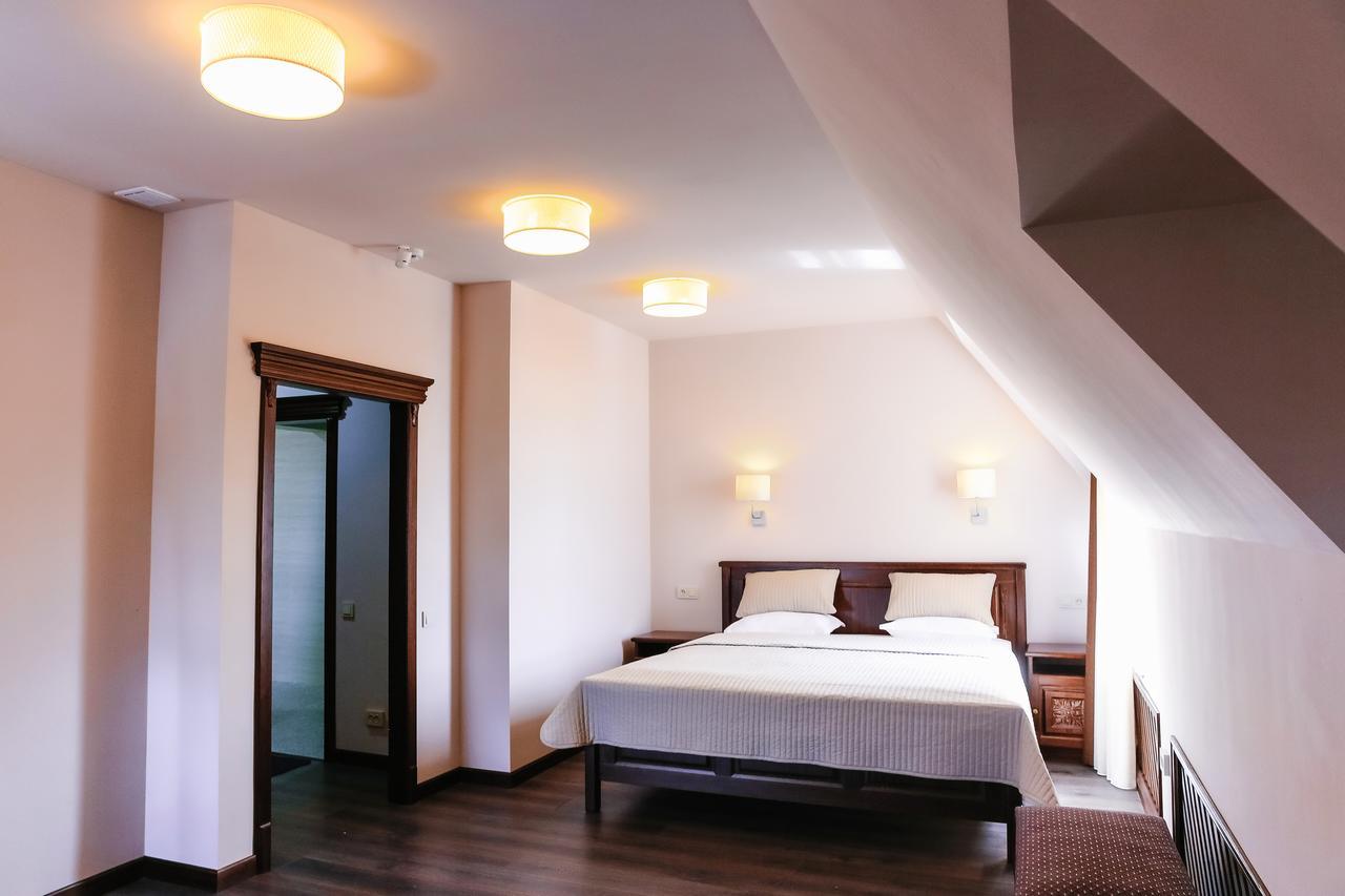 Dvin Hotel Pawłodar Zewnętrze zdjęcie